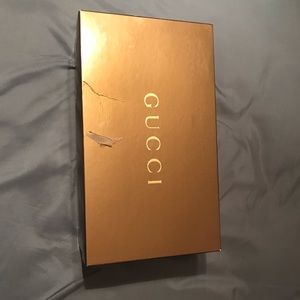 Size 8.5 Gucci loafers